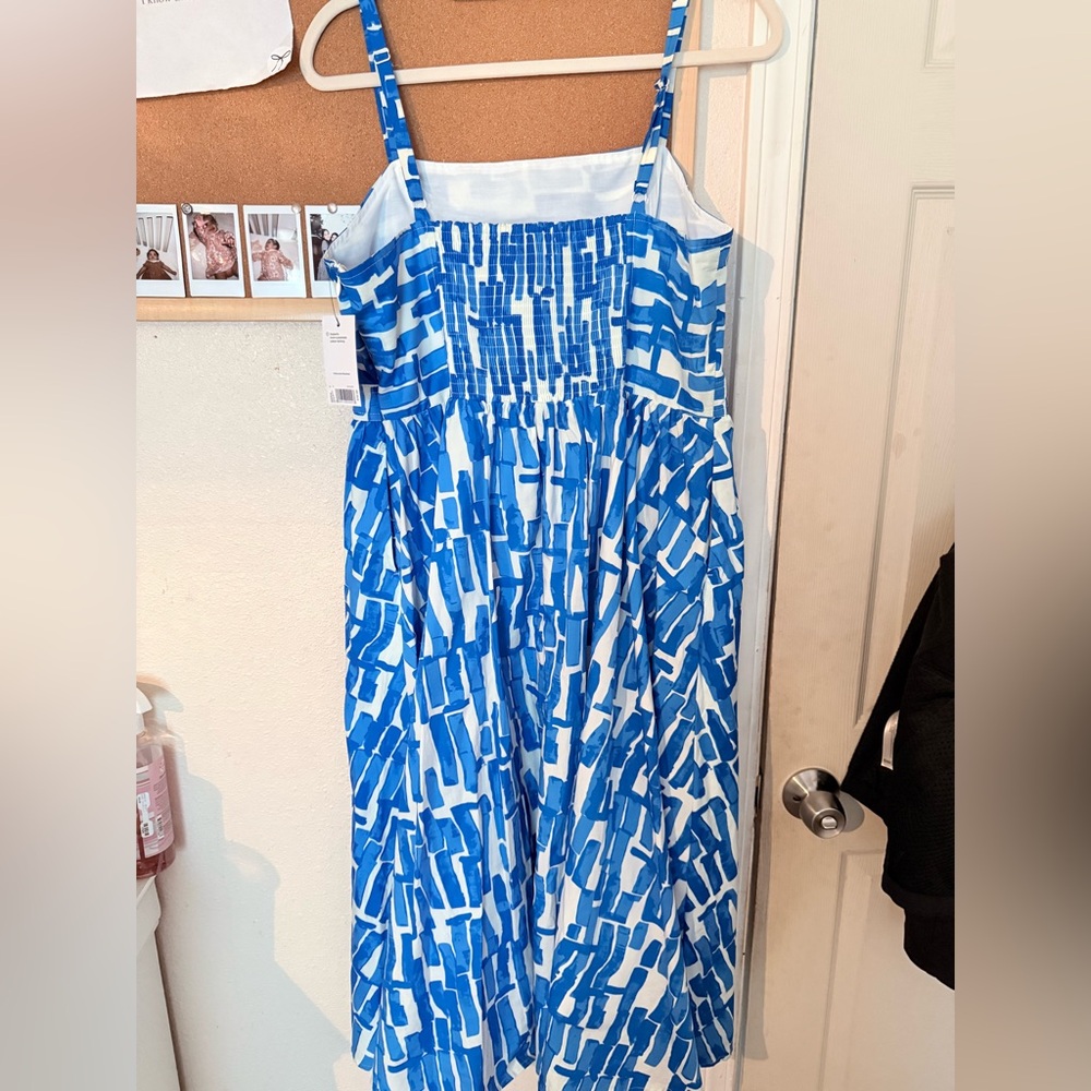 Blue and White Patterned Dress - Picture 3 of 3